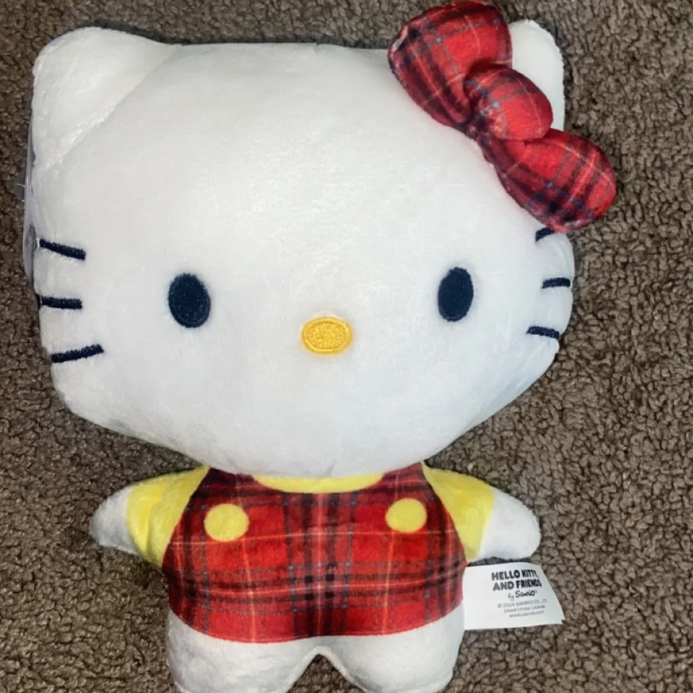 Hello kitty plush - Picture 2 of 3